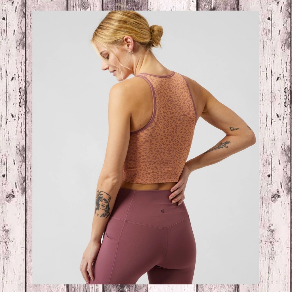 ATHLETA Aurora Seamless Crop Rib Tank NWT Ocelot Spot Bright Peach